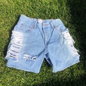 Distressed vintage denim Levi’s